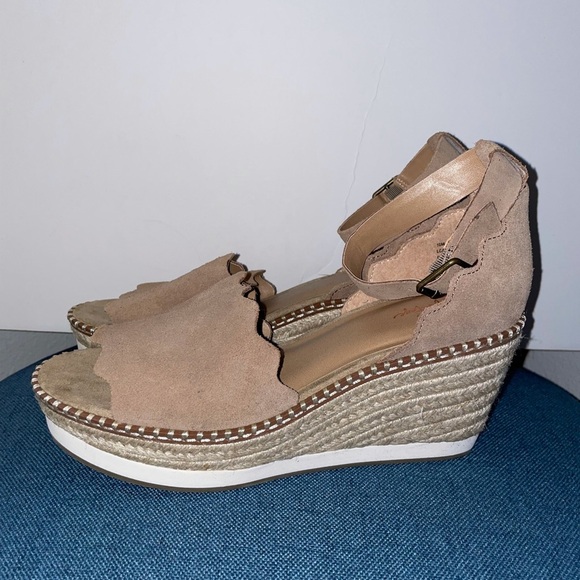 Crown Vintage Shoes - Crown Vintage Light Brown Wedges size 10